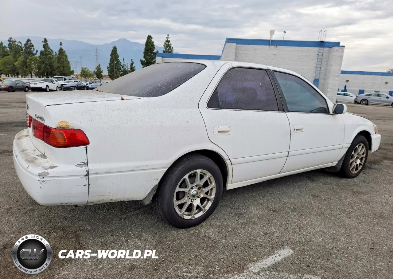 2000 Toyota Camry Le VIN:JT2BG22K7Y0424794 - 3