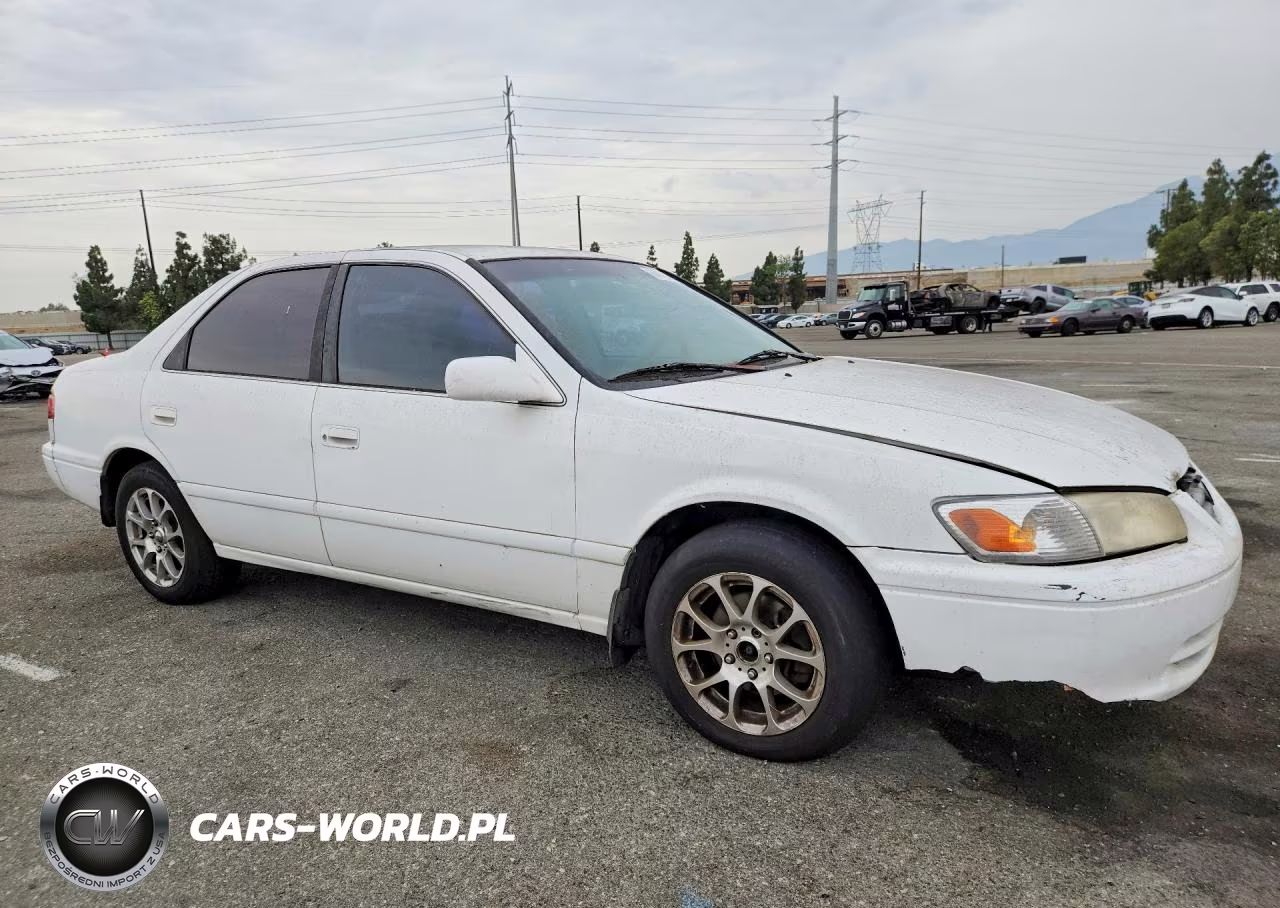 2000 Toyota Camry Le VIN:JT2BG22K7Y0424794 - 4