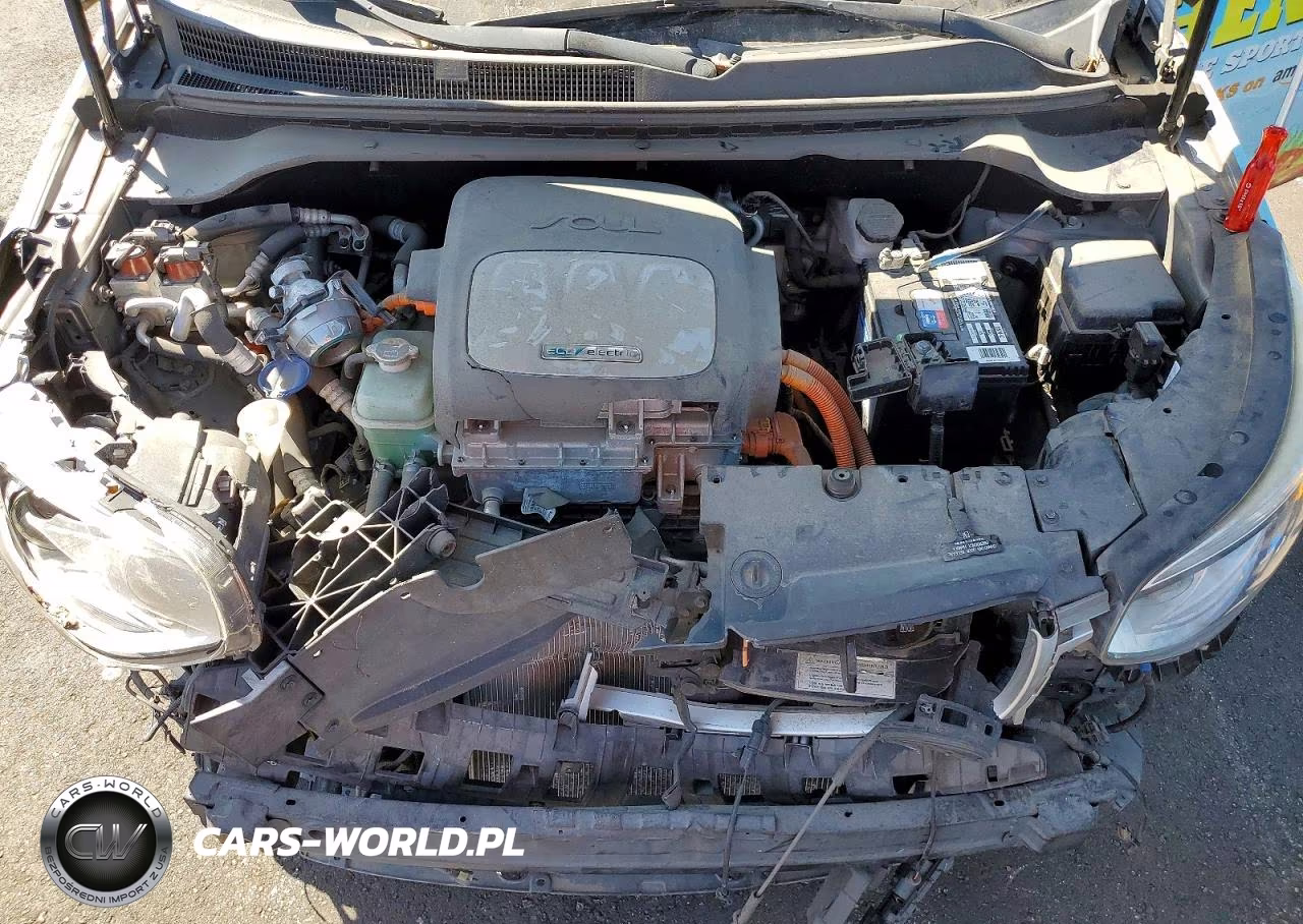 KIA SOUL EV + VIN:KNDJX3AE7J7032271 - 12