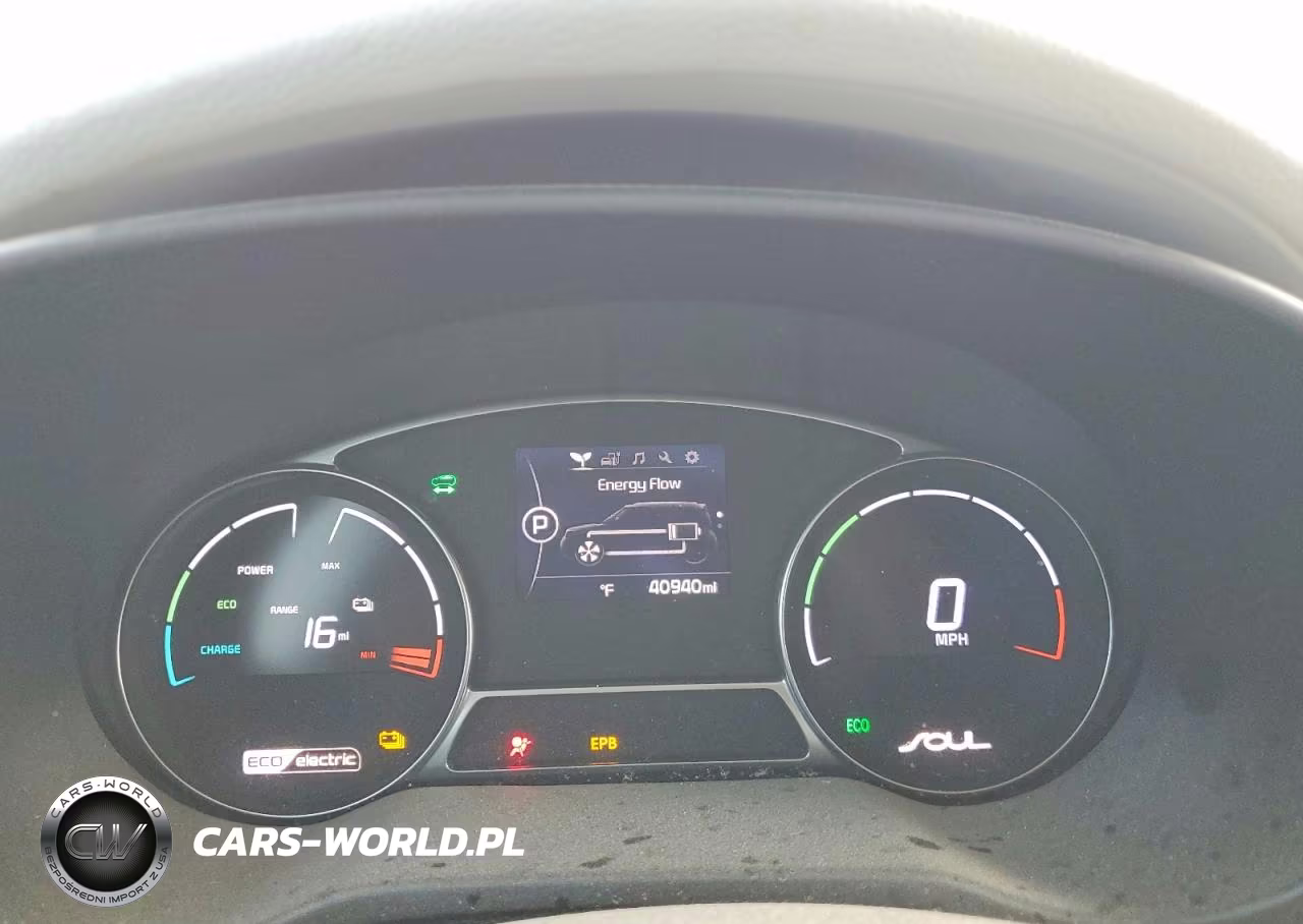 KIA SOUL EV + VIN:KNDJX3AE7J7032271 - 9