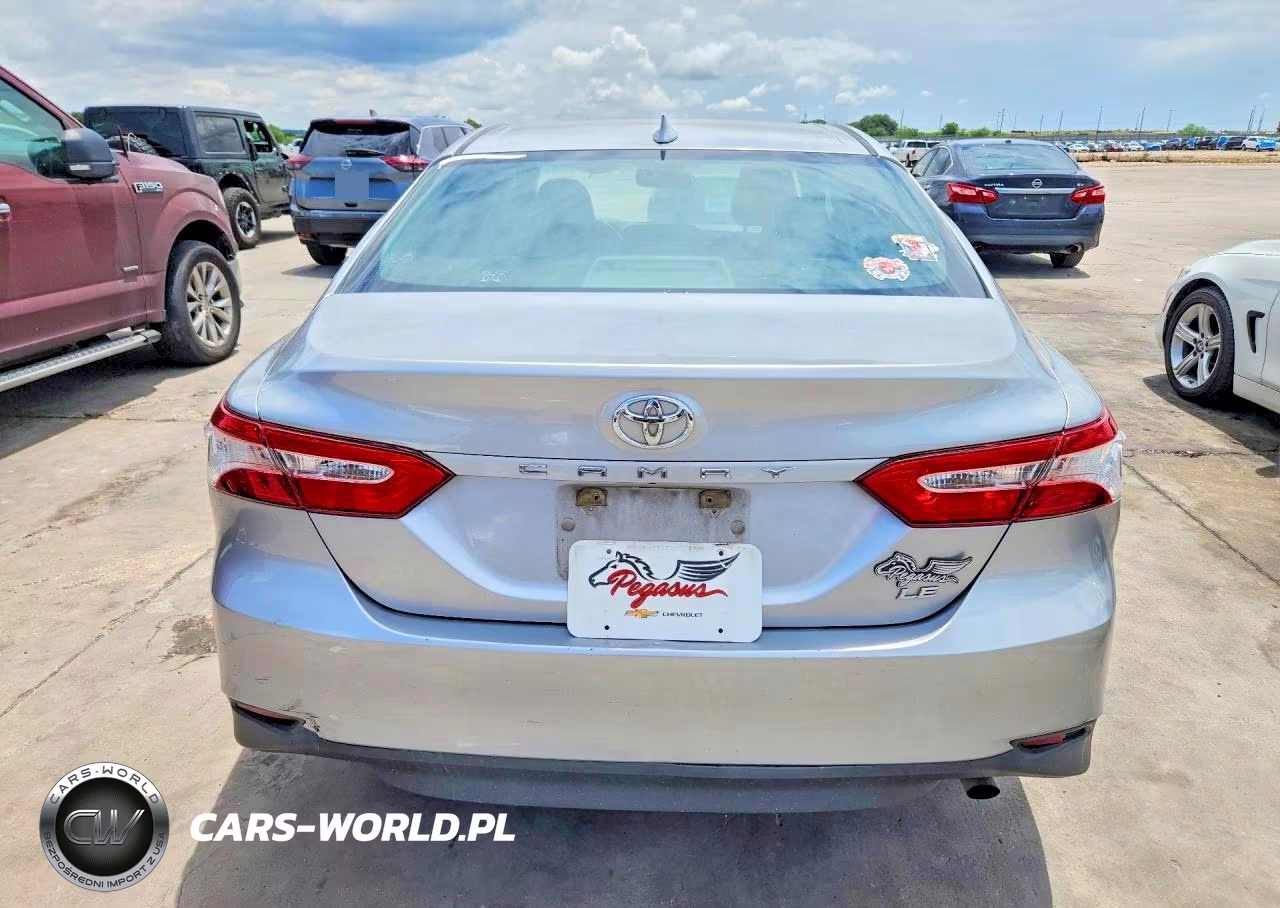 2018 Toyota Camry Le VIN:4T1B11HK7JU546155 - 6