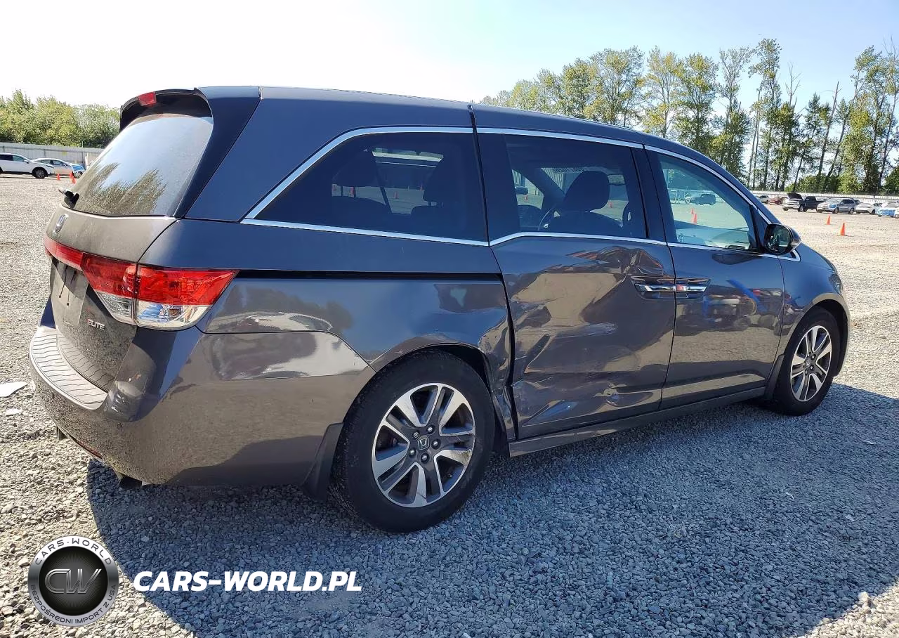 2015 Honda Odyssey Trg VIN:5FNRL5H96FB037305 - 3