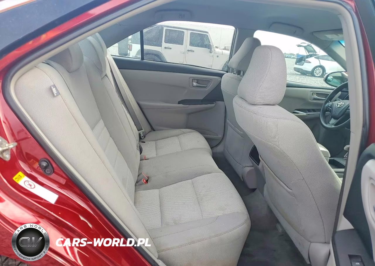 2015 Toyota Camry Le VIN:4T1BF1FK2FU988952 - 10