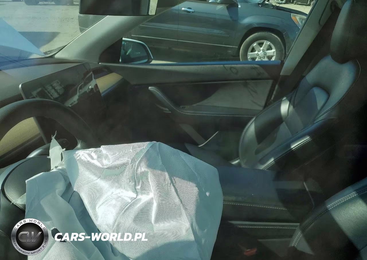 2021 Tesla Model Y VIN:5YJYGDEE9MF296928 - 7