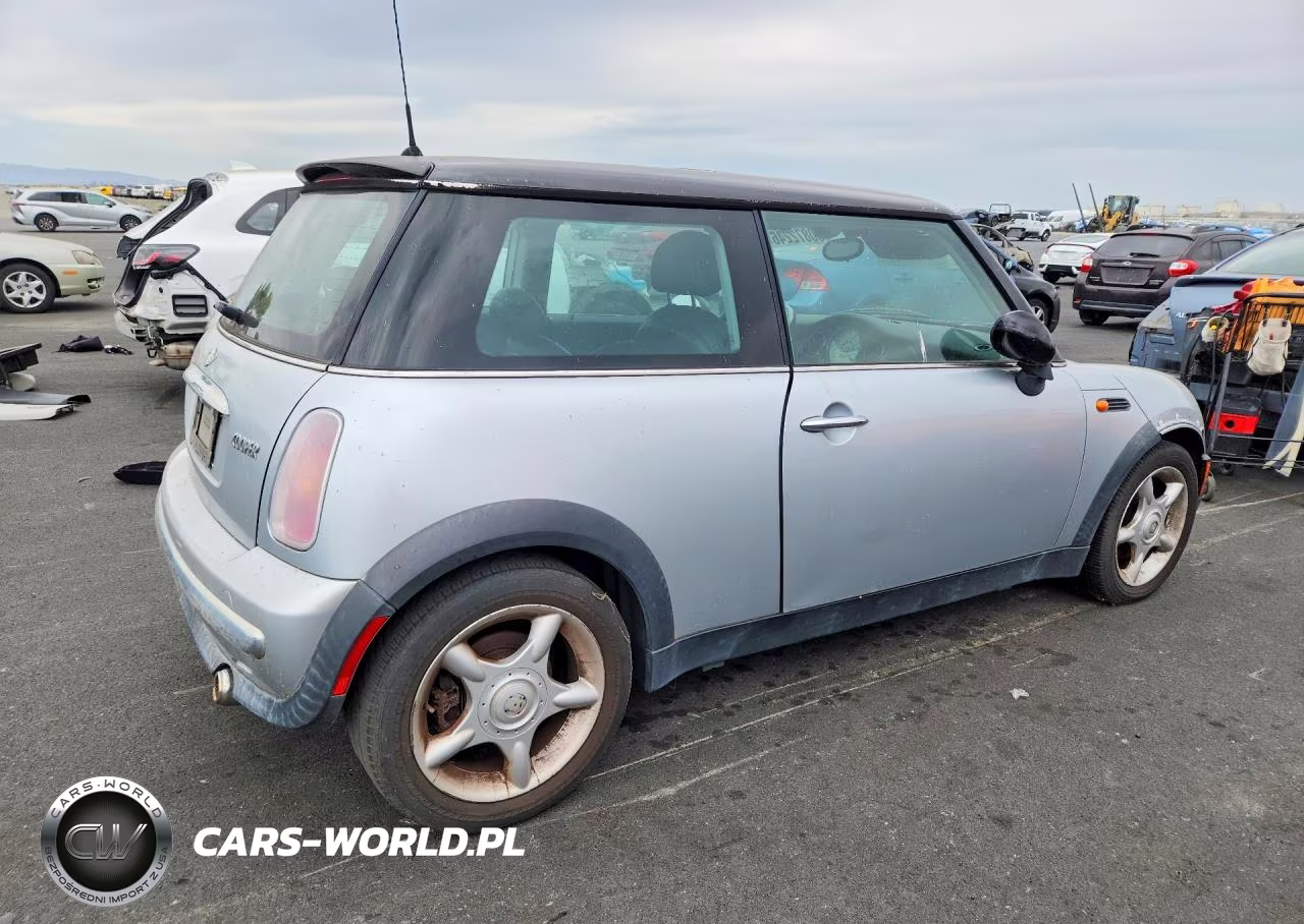 2004 Mini Cooper VIN:WMWRC33434TJ62740 - 3