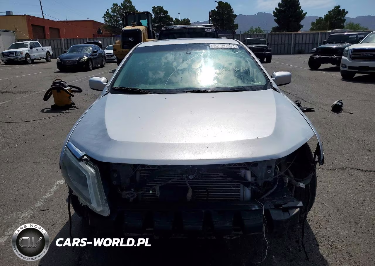 FORD FUSION VIN:3FAHP0JG1AR193082 - 5