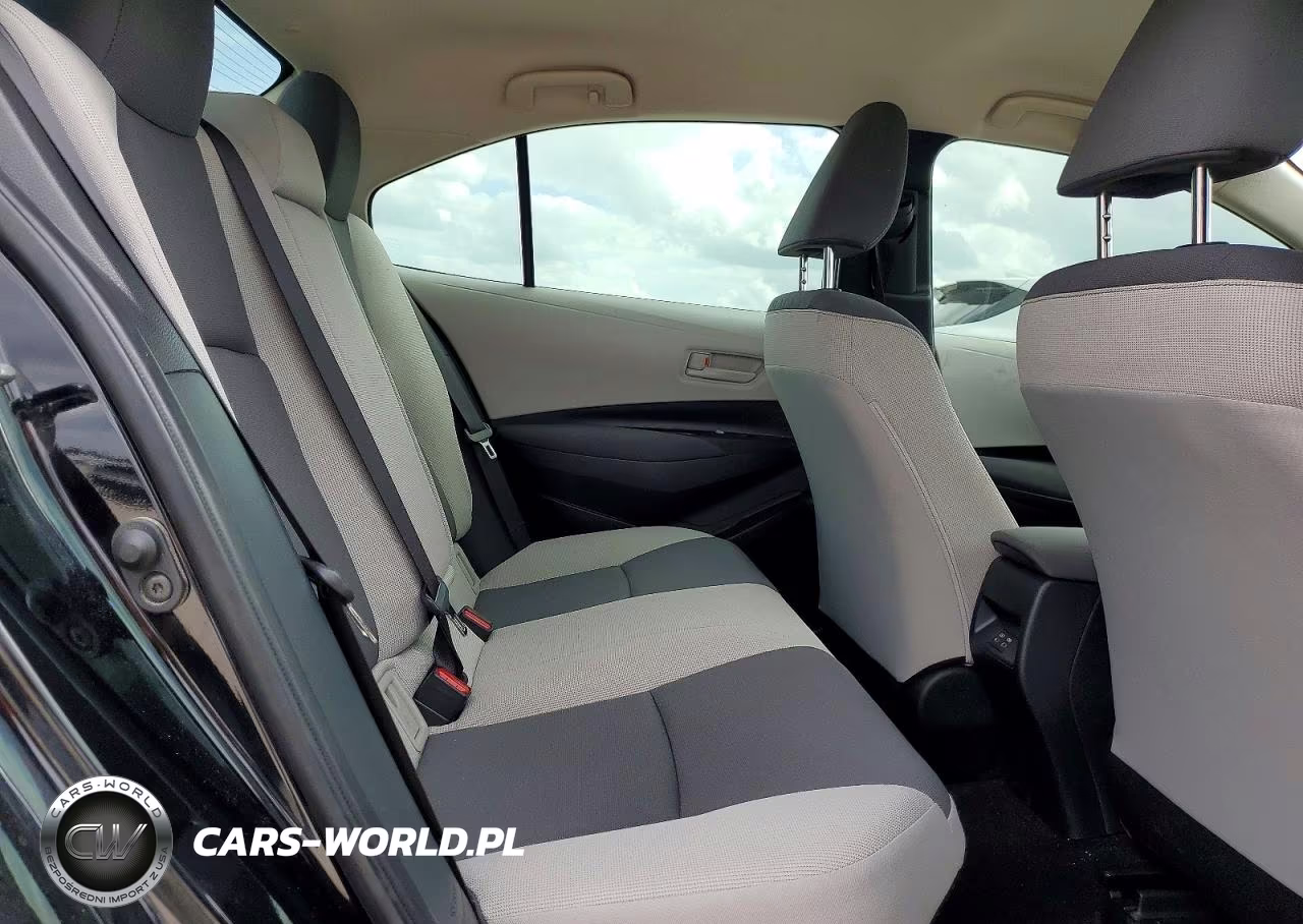 2025 Toyota Corolla Hybrid Le VIN:JTDBCMFE2S3104422 - 10