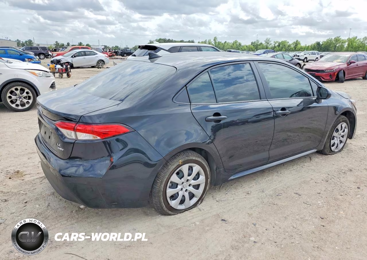 2025 Toyota Corolla Hybrid Le VIN:JTDBCMFE2S3104422 - 3