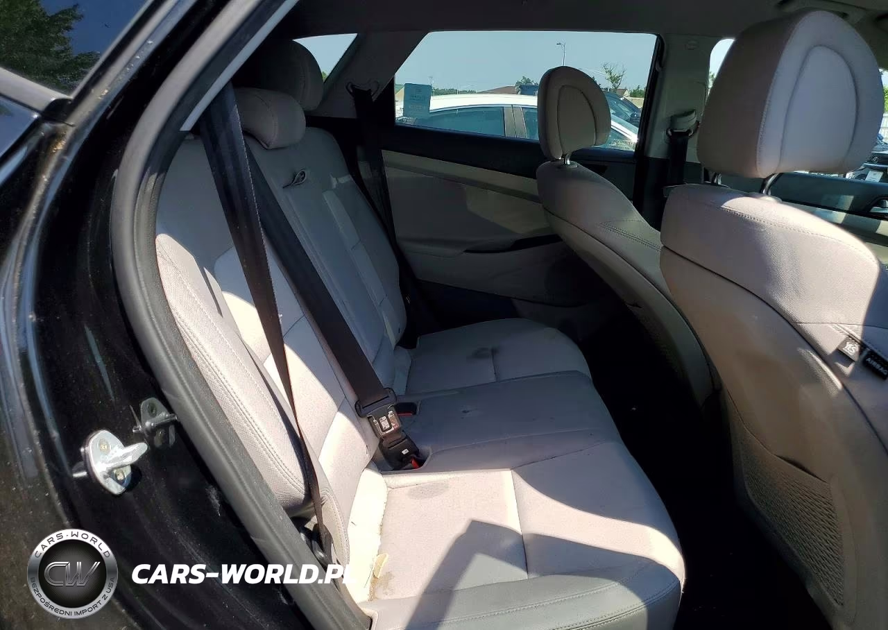 2018 Hyundai Tucson Se VIN:KM8J2CA43JU657267 - 10