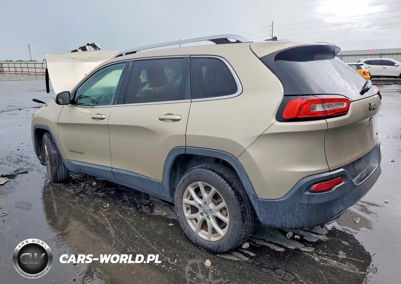 2015 Jeep Cherokee VIN:1C4PJLCB7FW590097 - 2