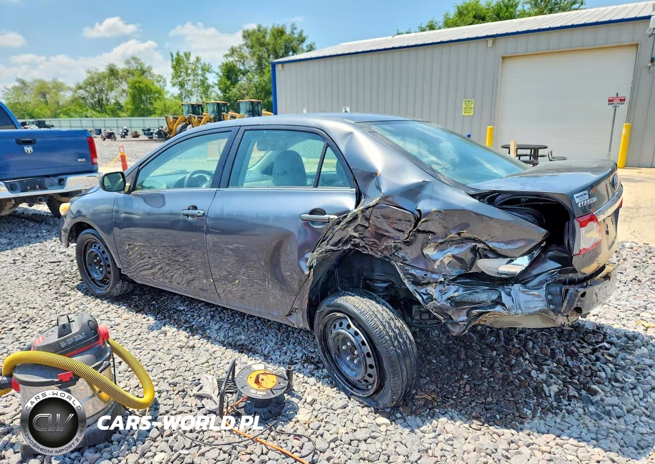2013 Toyota Corolla Le VIN:2T1BU4EE8DC095816 - 2