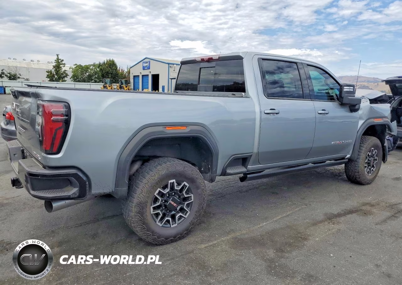 2025 GMC Sierra K2500 At4X VIN:1GT4UZEY8SF136143 - 3