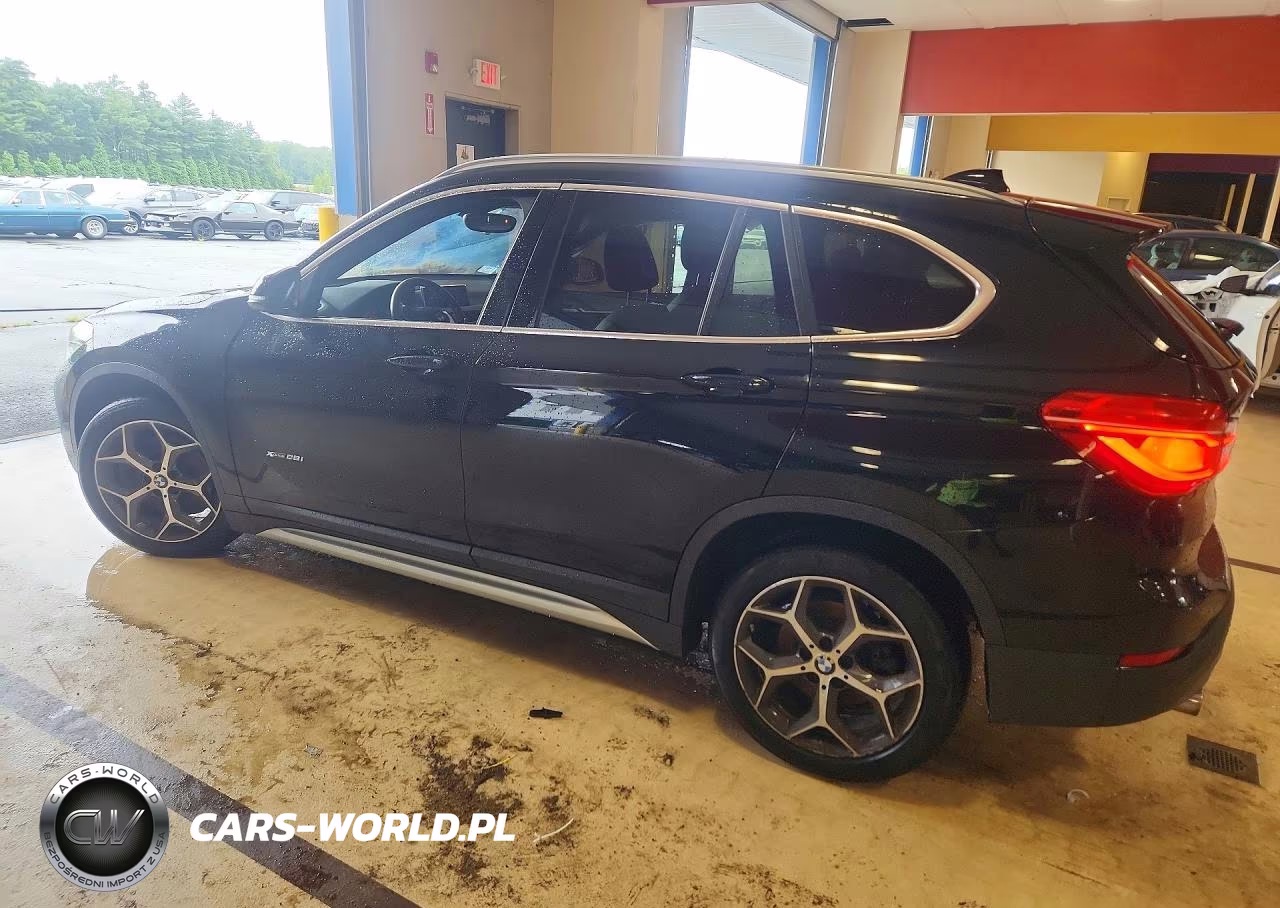 2017 BMW X1 xDrive28I VIN:WBXHT3Z38H4A58148 - 2