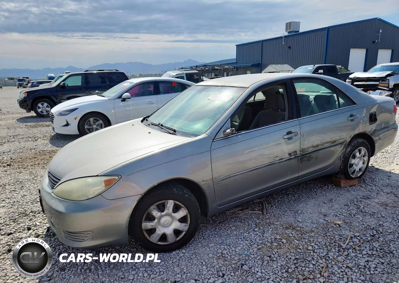 2005 Toyota Camry Le
