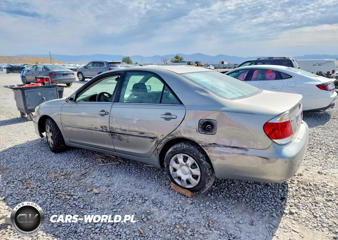 2005 Toyota Camry Le VIN:4T1BE32K55U525853 - 2