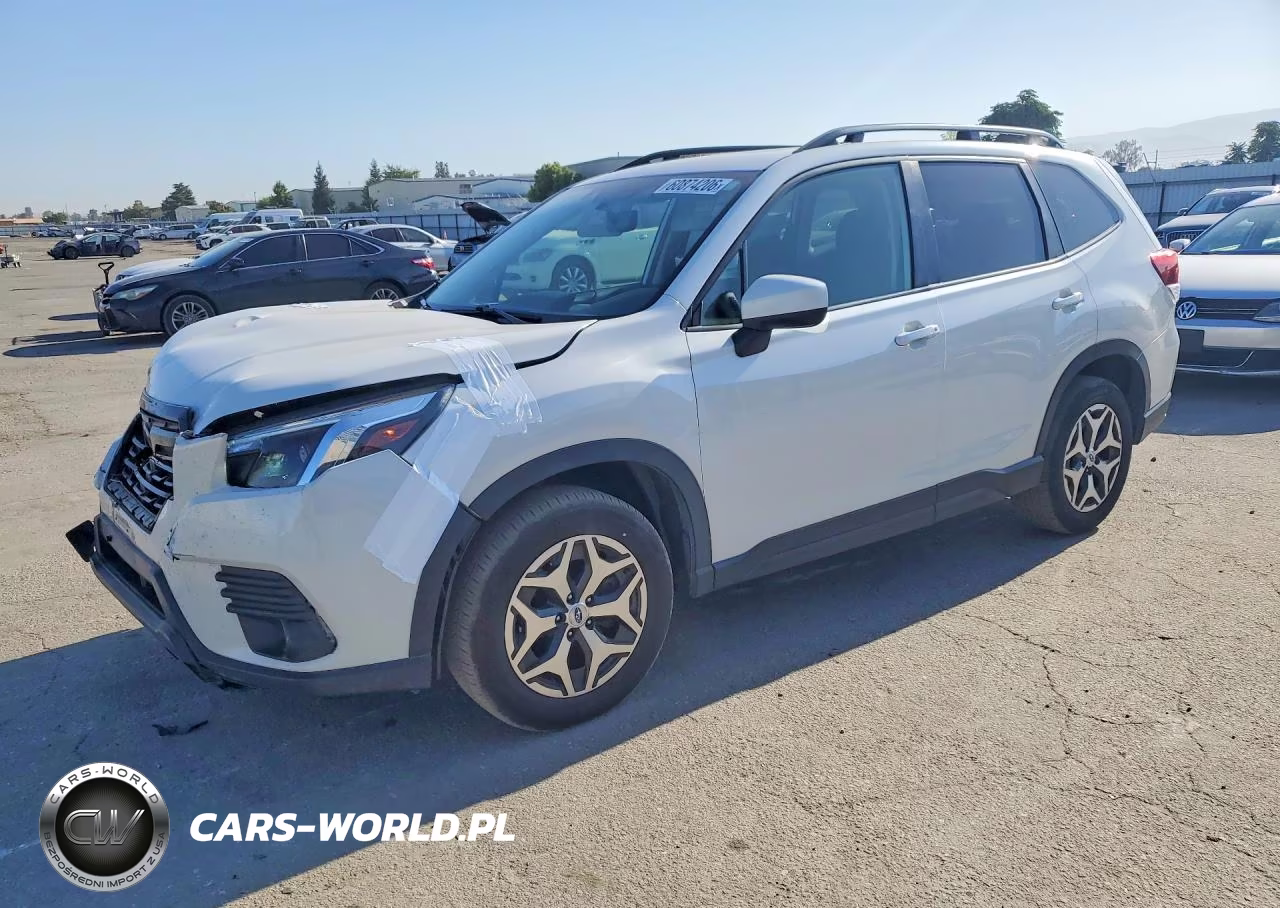 2022 Subaru Forester Premium