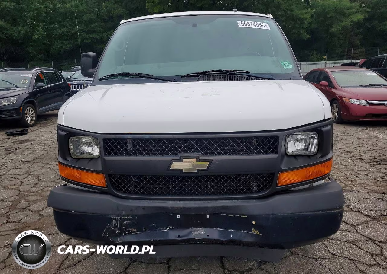 2015 Chevrolet Express G2500 VIN:1GCWGFCF8F1161093 - 5