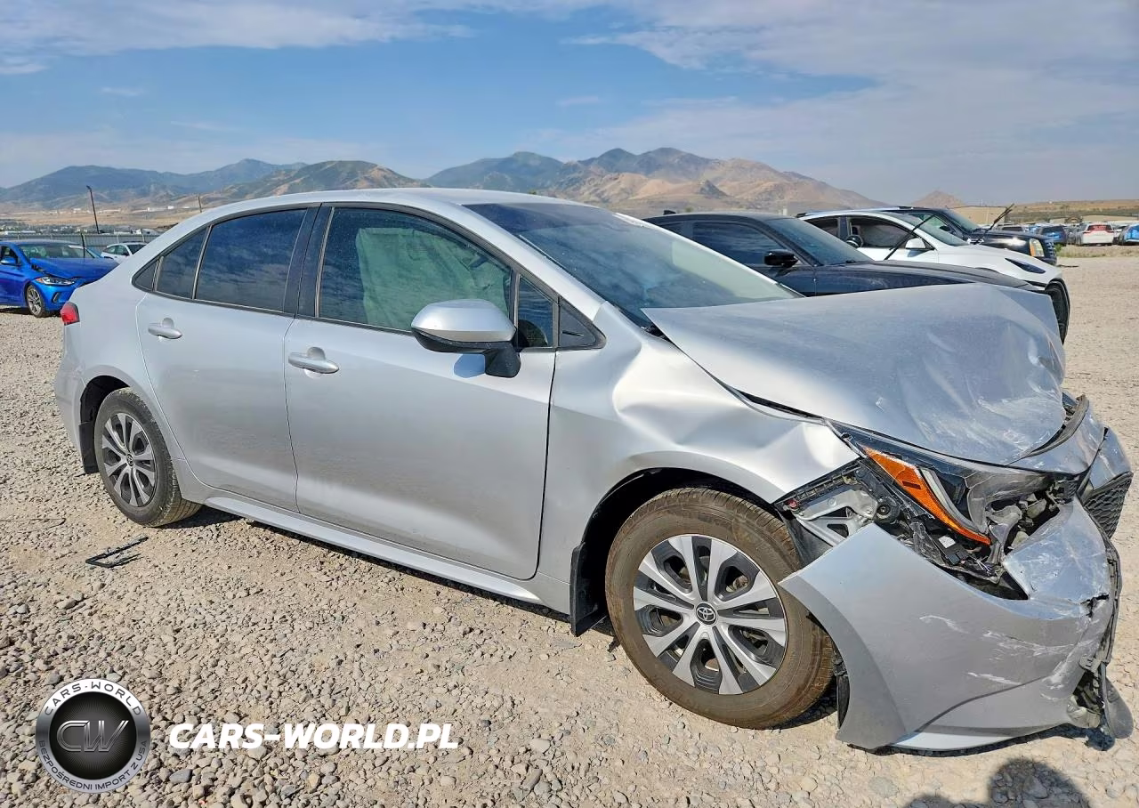 2022 Toyota Corolla Le VIN:JTDEAMDE7N3005282 - 4