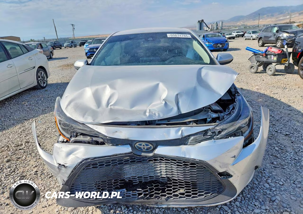 2022 Toyota Corolla Le VIN:JTDEAMDE7N3005282 - 5
