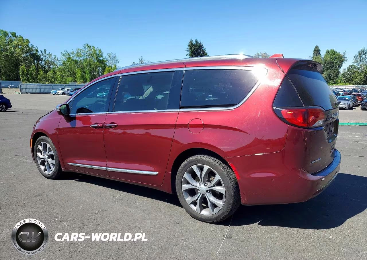 2018 Chrysler Pacifica Limited VIN:2C4RC1GG1JR365074 - 2