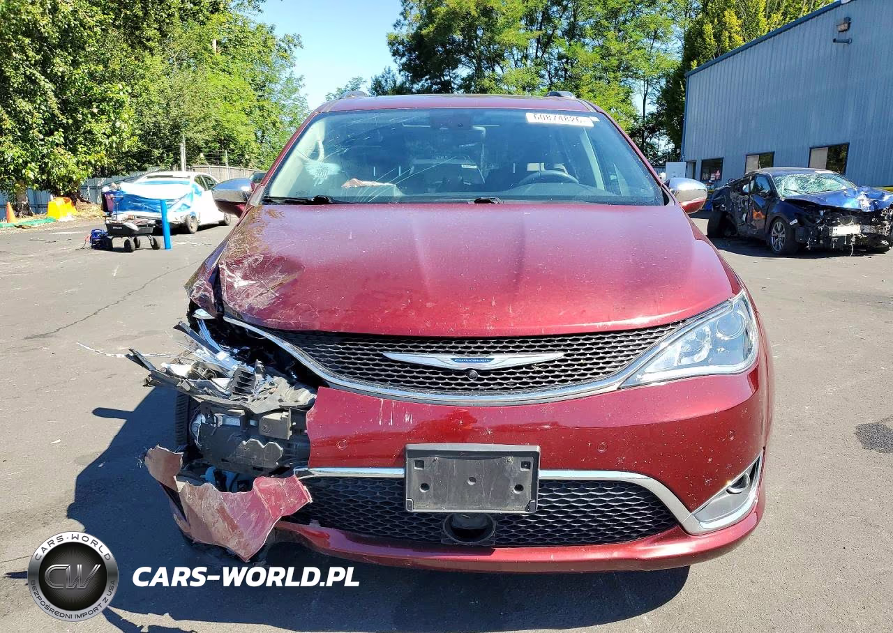 2018 Chrysler Pacifica Limited VIN:2C4RC1GG1JR365074 - 5