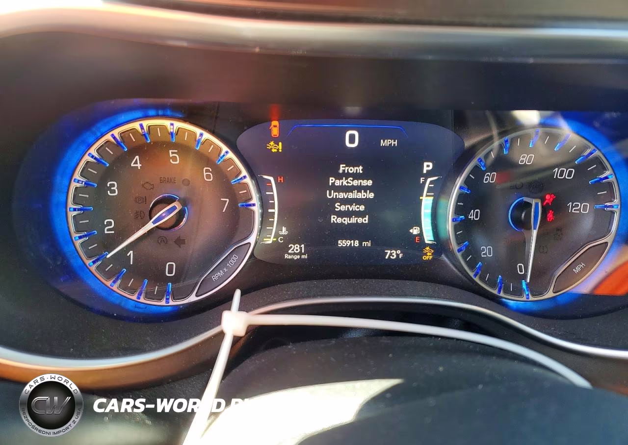 2018 Chrysler Pacifica Limited VIN:2C4RC1GG1JR365074 - 9