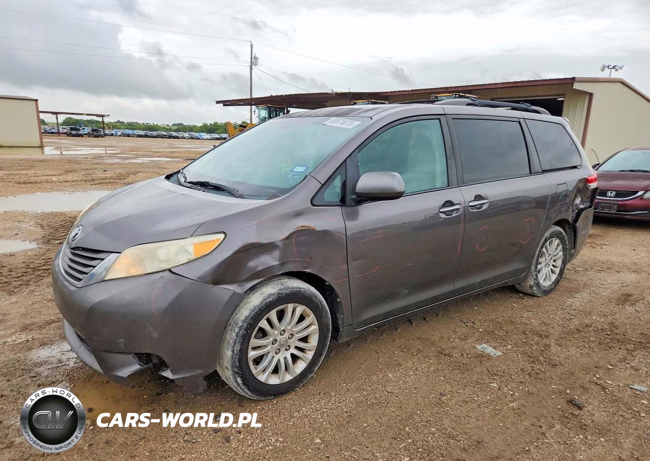2012 Toyota Sienna Xle 8-Passenger