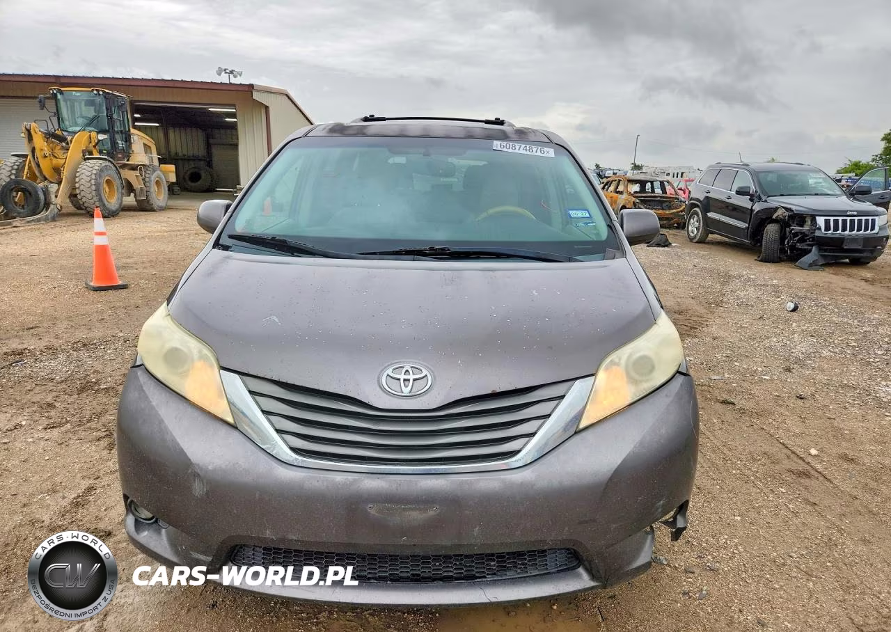 2012 Toyota Sienna Xle 8-Passenger VIN:5TDYK3DC9CS201092 - 5