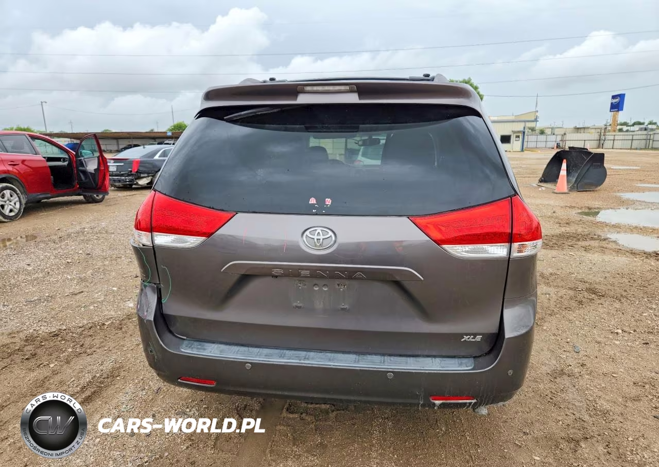 2012 Toyota Sienna Xle 8-Passenger VIN:5TDYK3DC9CS201092 - 6
