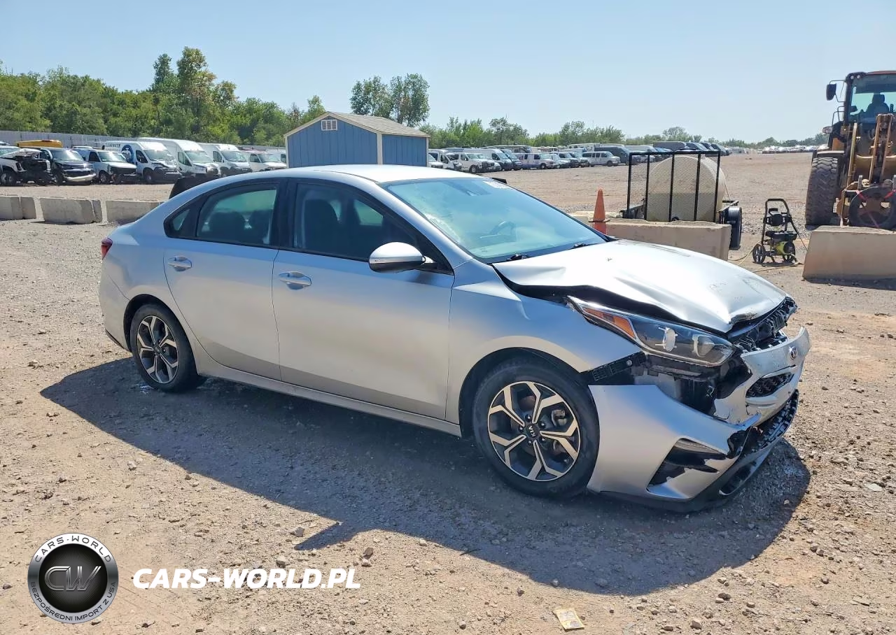 2021 Kia Forte VIN:3KPF24AD9ME269799 - 4