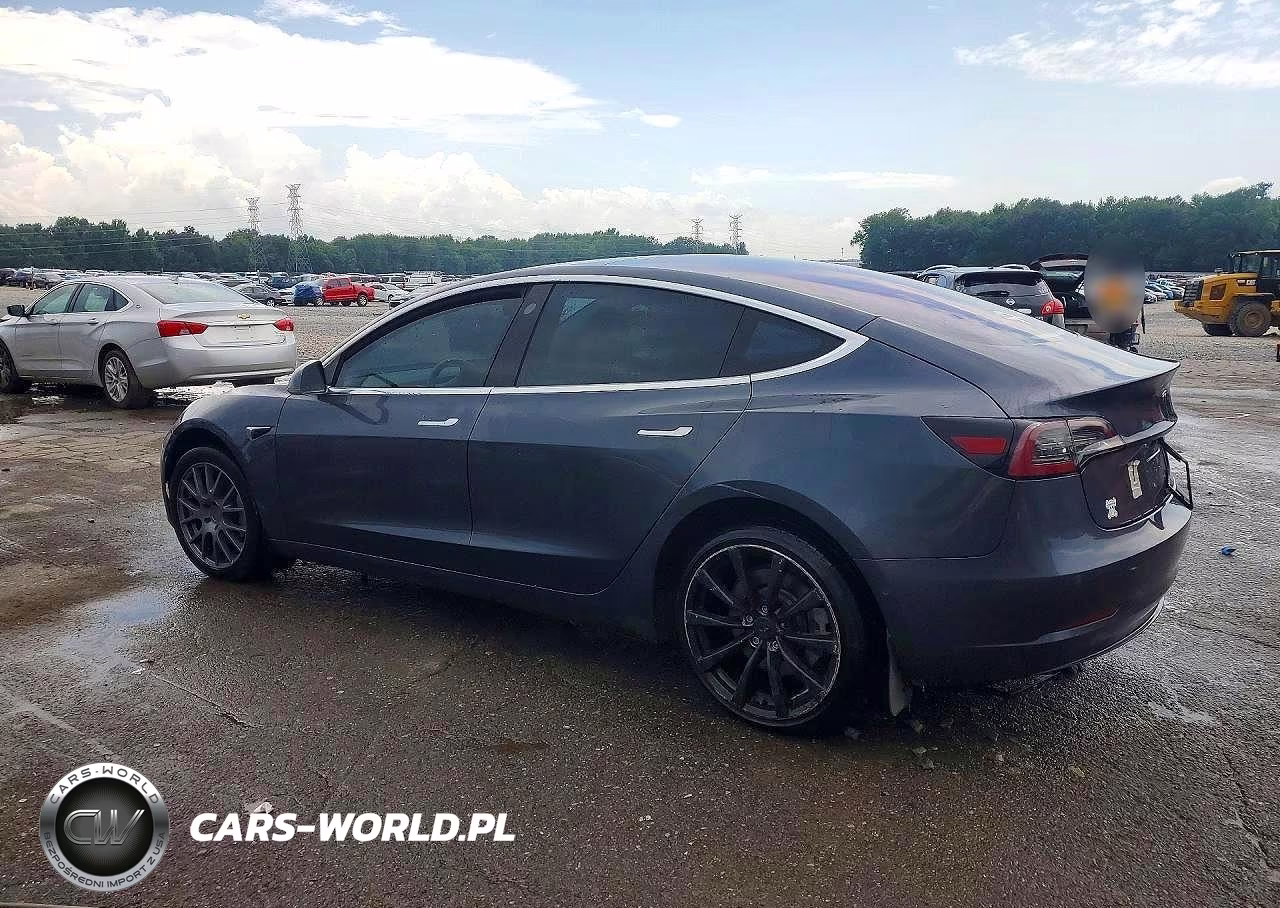 2018 Tesla Model 3 VIN:5YJ3E1EA4JF032023 - 2