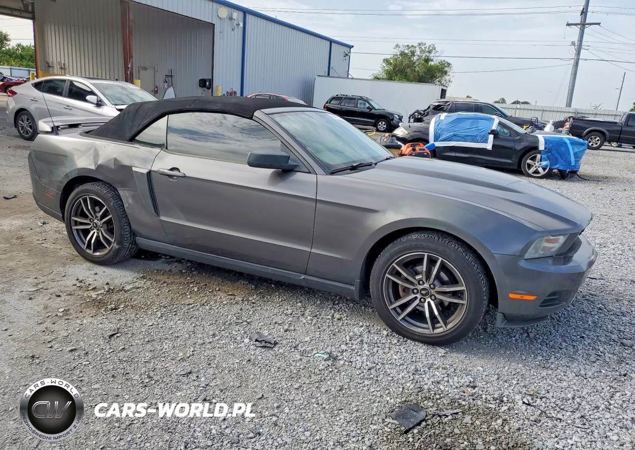 2010 Ford Mustang V6 Premium VIN:1ZVBP8EN5A5119865 - 4