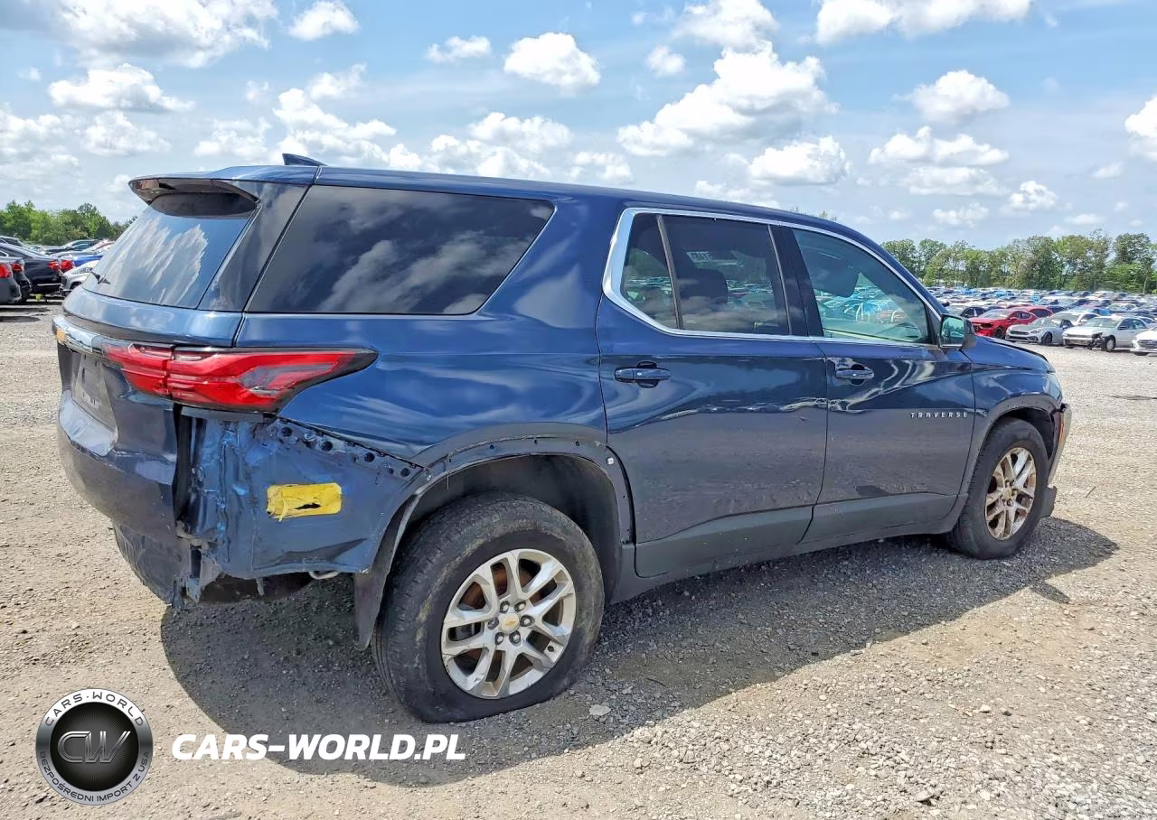 2022 Chevrolet Traverse Ls VIN:1GNERFKW7NJ119687 - 3
