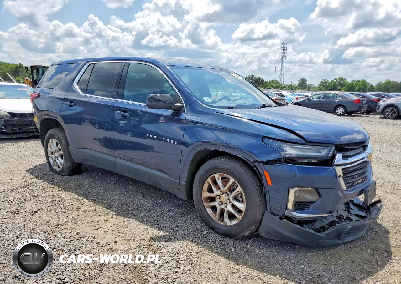 2022 Chevrolet Traverse Ls VIN:1GNERFKW7NJ119687 - 4