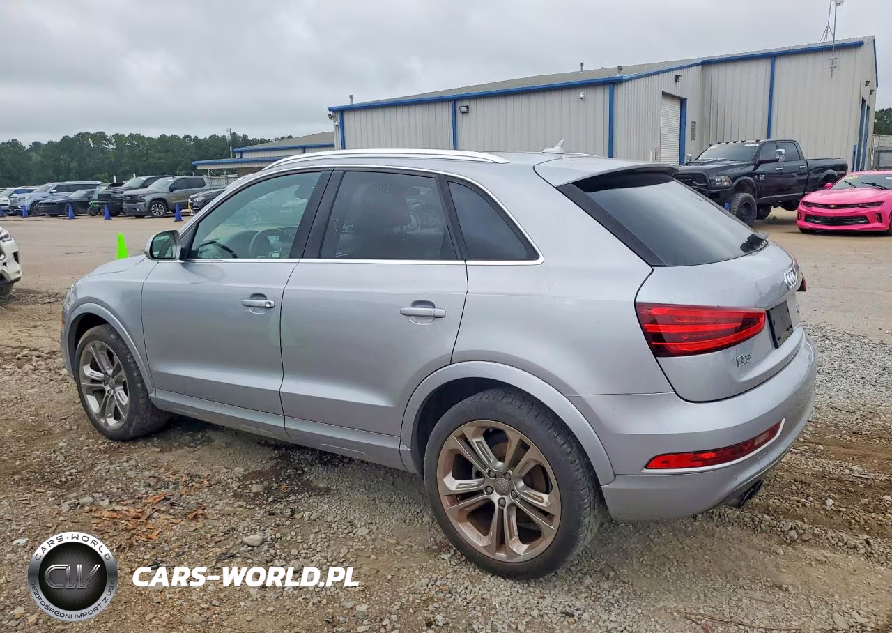 2015 Audi Q3 Prestige VIN:WA1GFCFS4FR011928 - 2