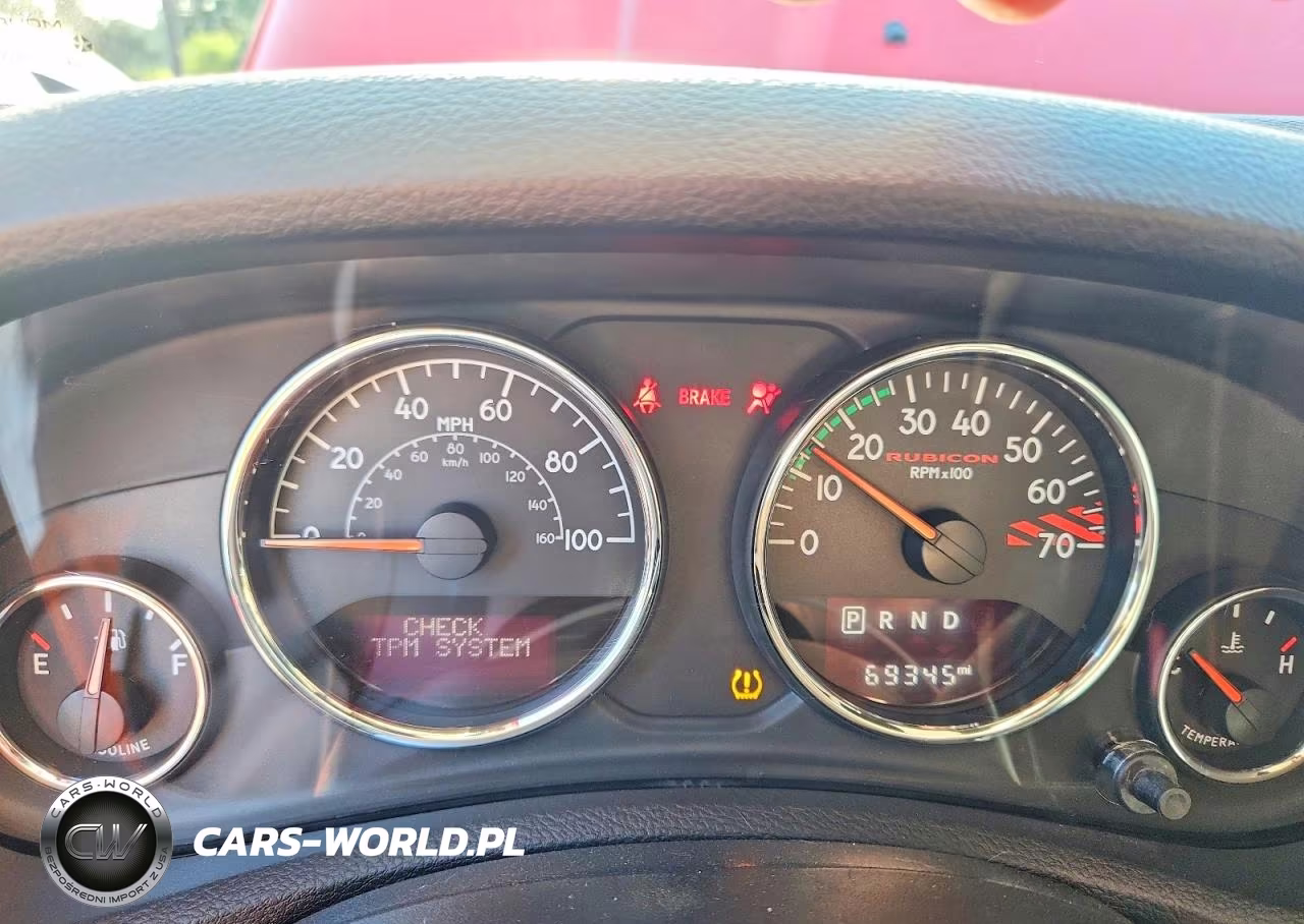 2016 Jeep Wrangler Unlimited Rubicon VIN:1C4HJWFG2GL225021 - 9