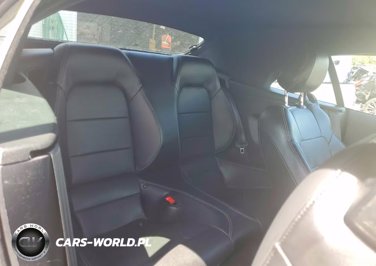 2020 Ford Mustang VIN:1FATP8UH4L5147748 - 10