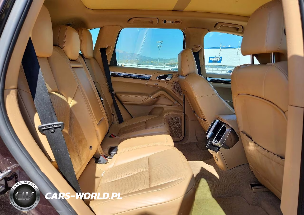 2014 Porsche Cayenne S Hybrid VIN:WP1AE2A22ELA51294 - 11