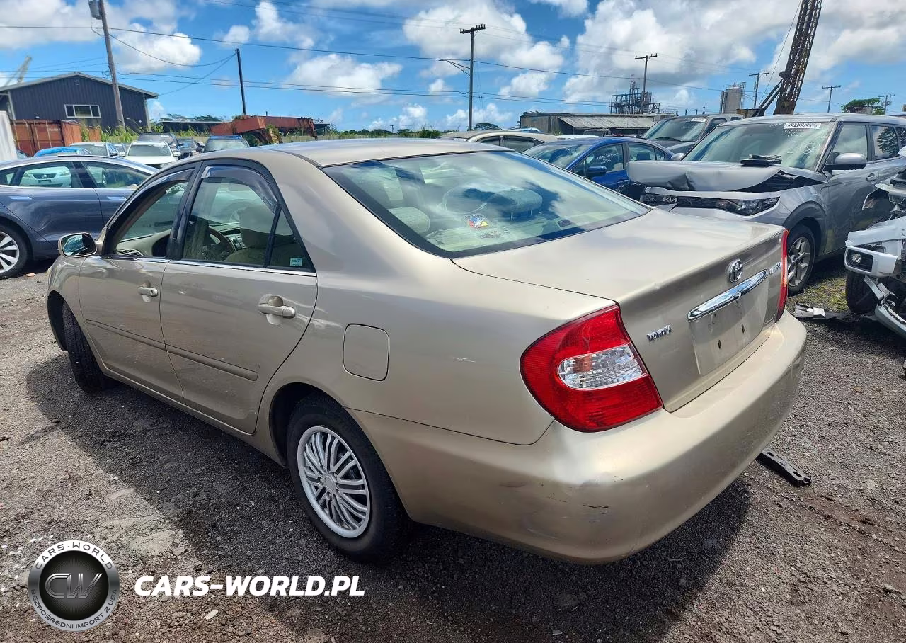 2002 Toyota Camry Le VIN:JTDBE32KX20098824 - 2