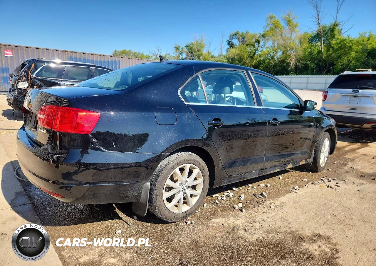 2011 Volkswagen Jetta Sel VIN:3VWLX7AJ3BM035752 - 3