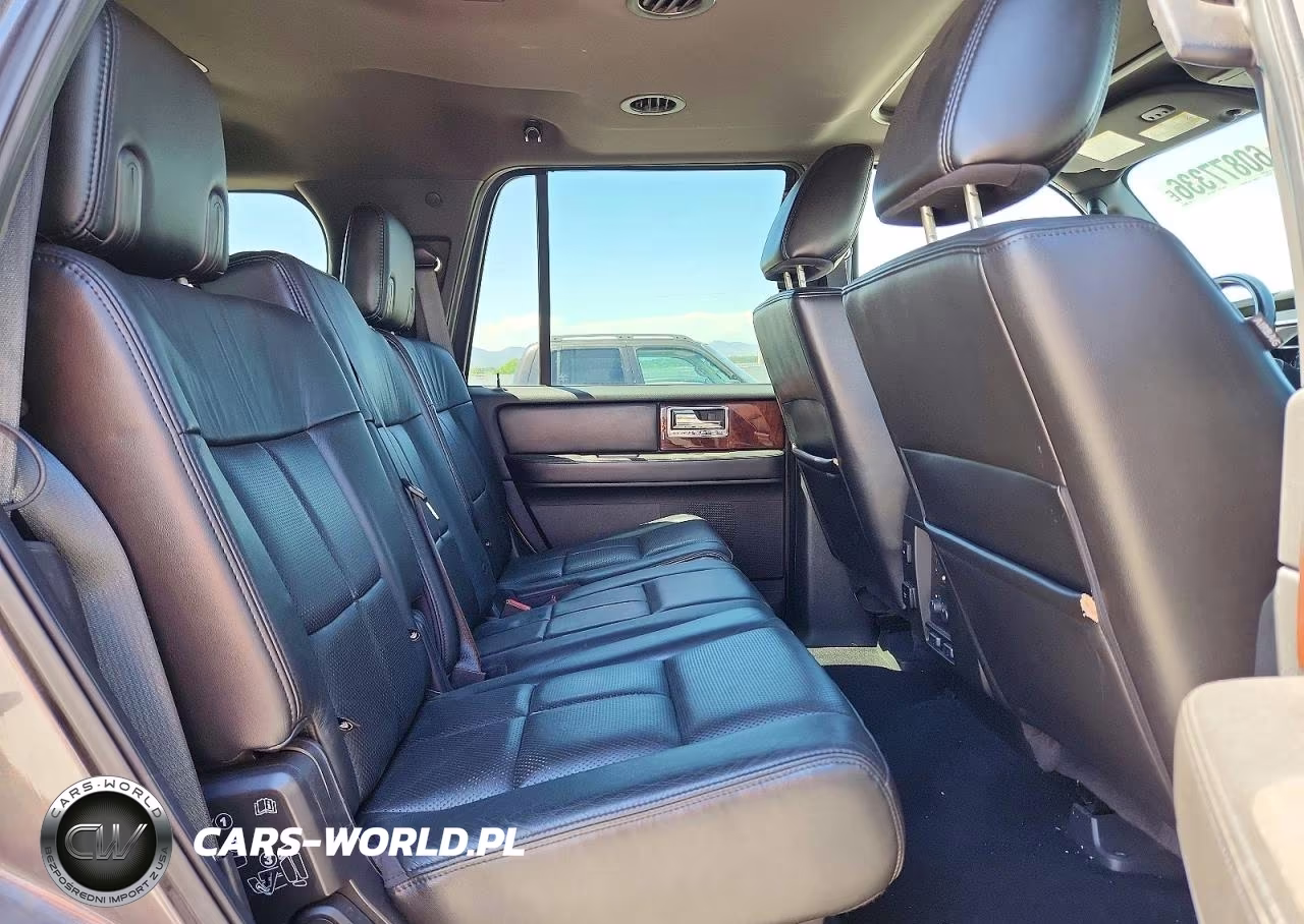 2011 Lincoln Navigator VIN:5LMJJ2J51BEJ06429 - 11