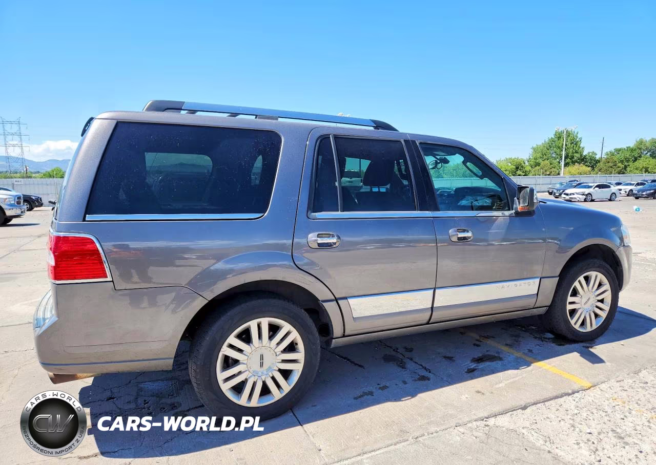 2011 Lincoln Navigator VIN:5LMJJ2J51BEJ06429 - 3