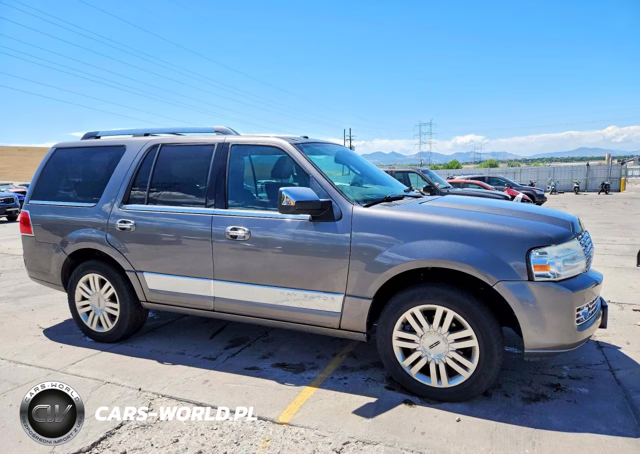 2011 Lincoln Navigator VIN:5LMJJ2J51BEJ06429 - 4