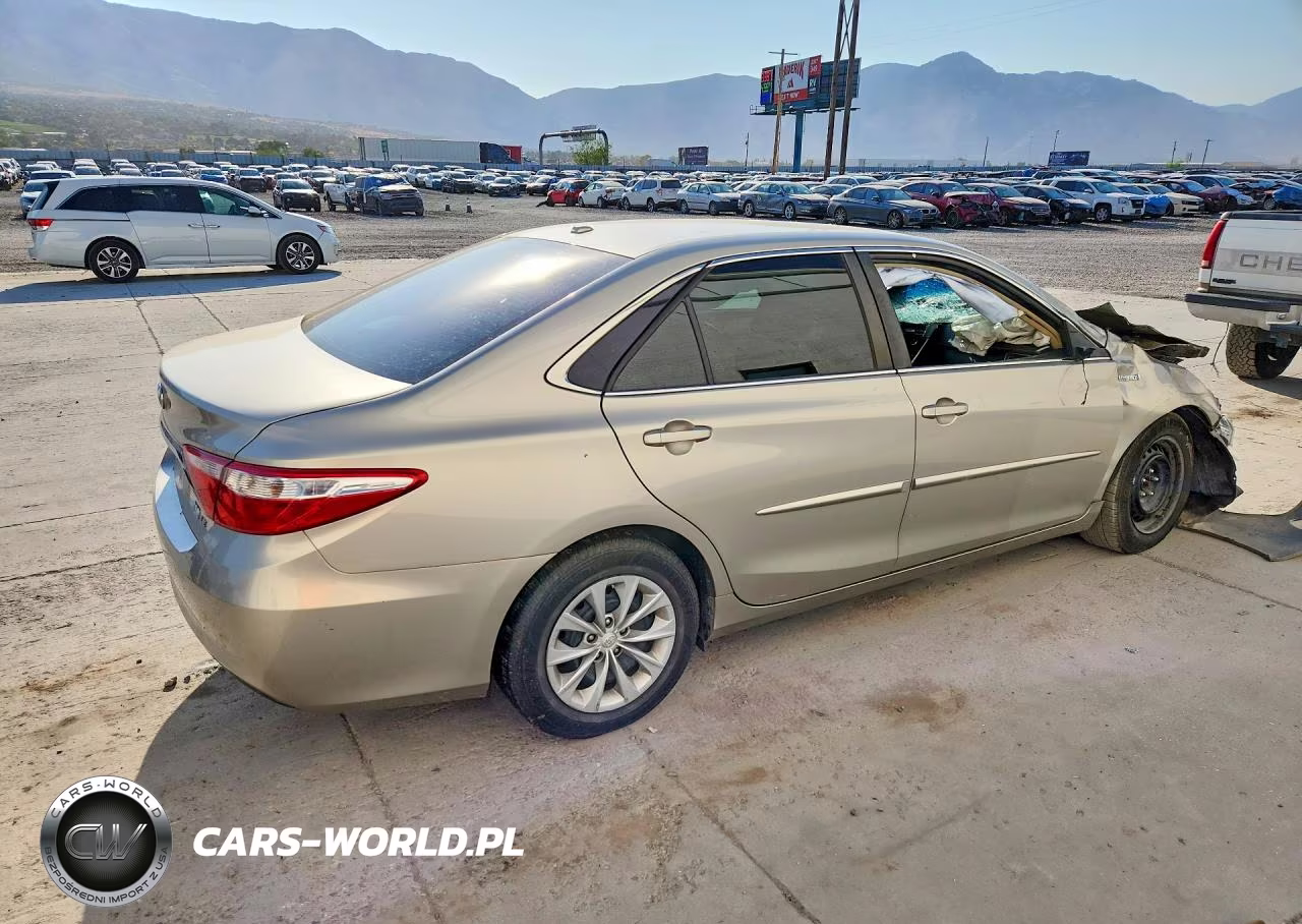 2017 Toyota Camry Hybrid Le VIN:4T1BD1FK8HU201771 - 3