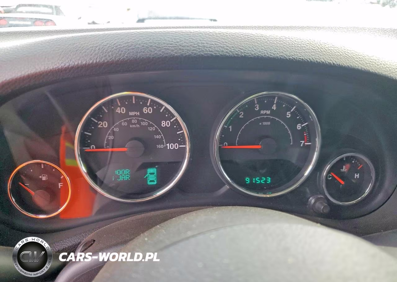 2013 Jeep Wrangler Unlimited Rubicon VIN:1C4BJWFG7DL588156 - 9