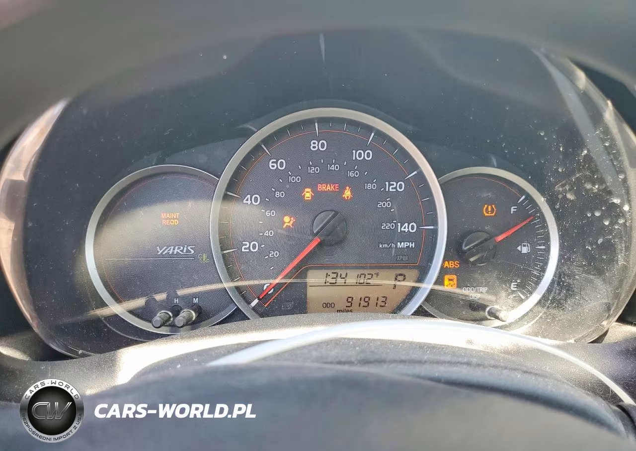 2013 Toyota Yaris 5-Door L VIN:JTDKTUD33DD559956 - 9