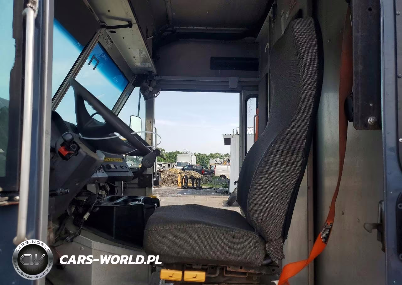2021 Freightliner Chassis M Line Walk-In Van VIN:4UZAC2GA0MCMN0267 - 7