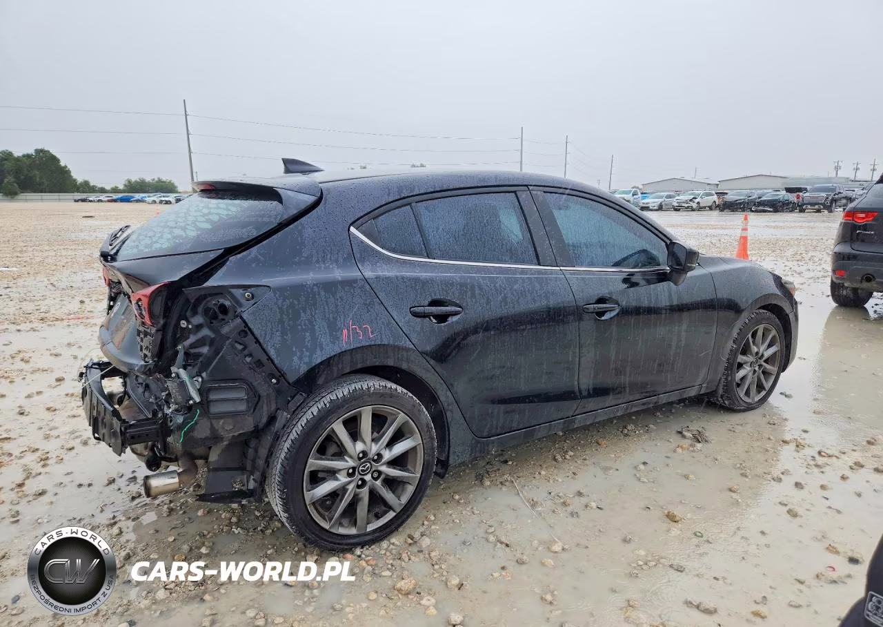 2018 Mazda 3 Grand Touring VIN:3MZBN1M39JM162418 - 3