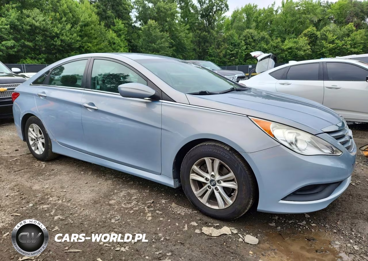 2014 Hyundai Sonata Gls VIN:5NPEB4AC1EH860614 - 4