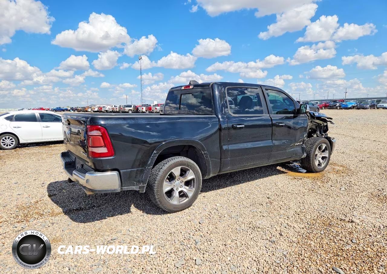 2022 Ram 1500 Laramie VIN:1C6SRFJM4NN341390 - 3